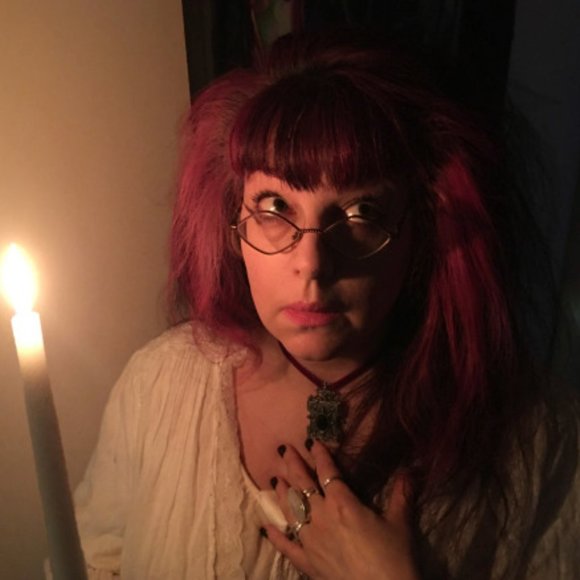Meet your Posher, Jillian - Picture 1 of 1